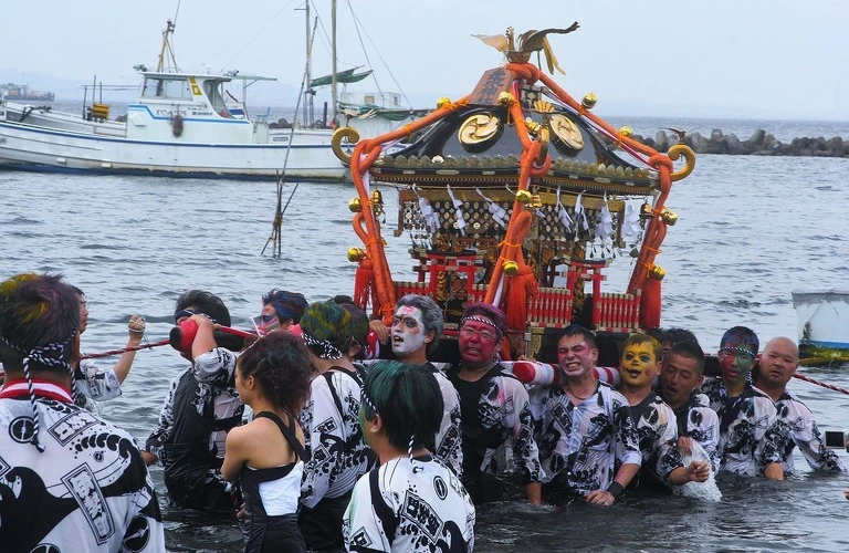 神輿疲れを癒す、上野の鍼灸院で元気を取り戻そう！