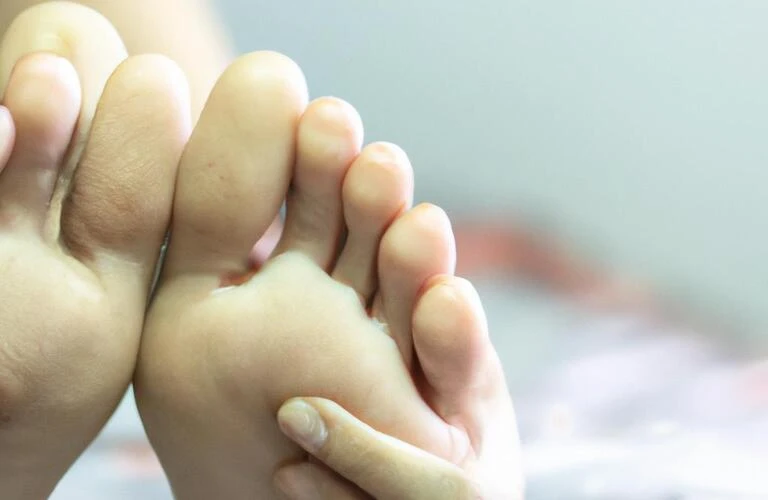足裏の悩み、神経痛を鍼治療で改善！
